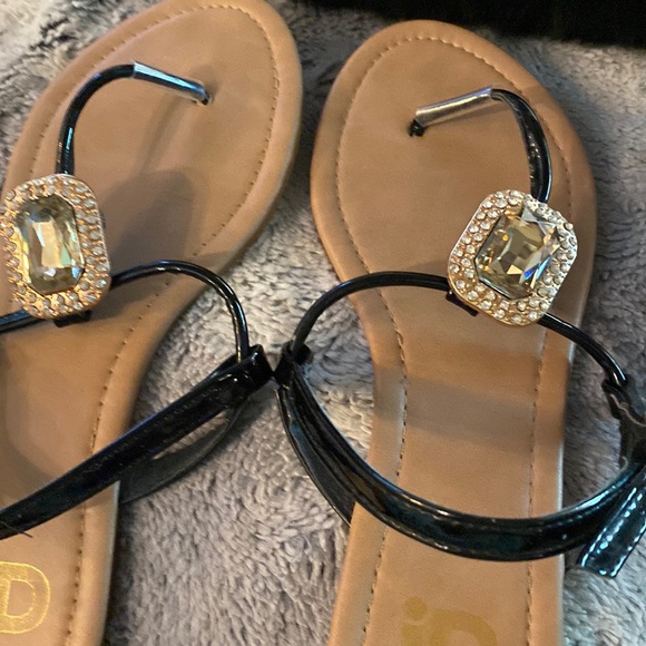 Jeweled sandals size 6 1/2 - Picture 1 of 4